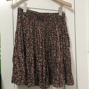 Vintage Express Floral Skirt - Size Medium
